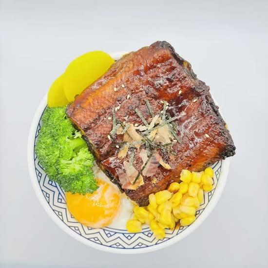 N08 鳗鱼丼飯-Eel w/BBQ sauce on rice